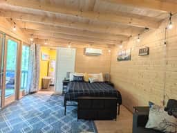 Scandinavian Cabin | The Caverns & Waterfalls - Image 5